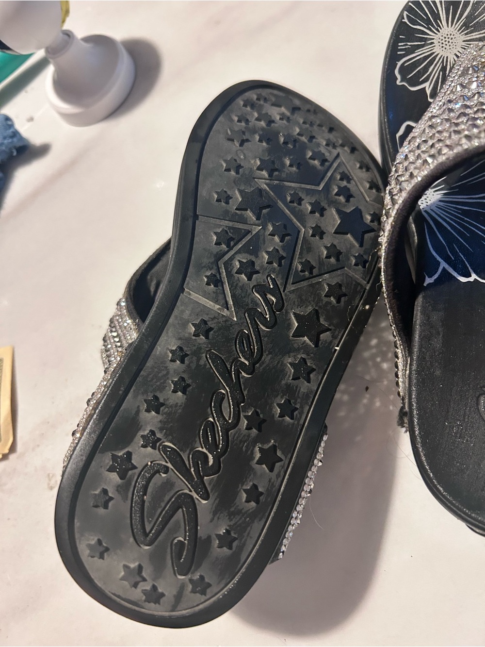 Women’s Black Rhinestone Embellished Slip-On Sandals Skechers Sz 7 - Picture 4 of 6
